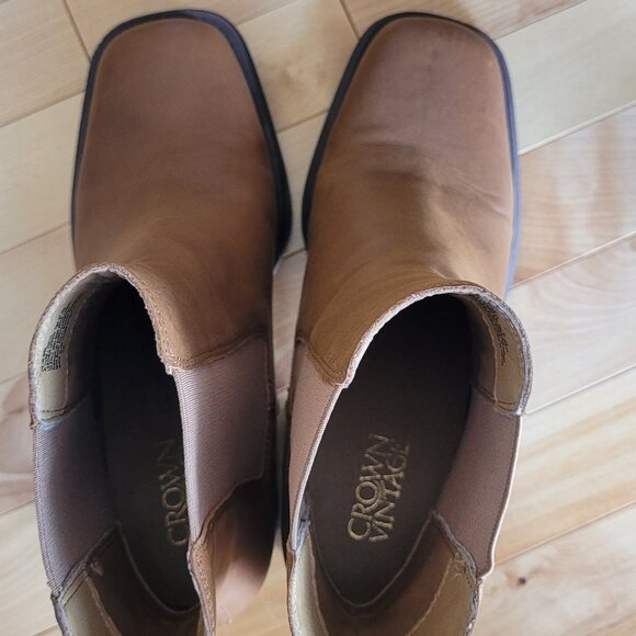 SOLD - Leather Chelsea Boot - Picture 9 of 12